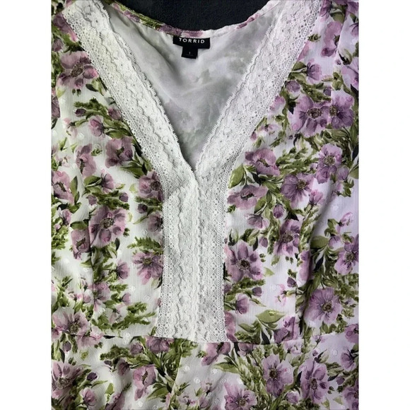 Torrid Blouse Floral Clip Dot Flutter Sleeve Babydoll Chiffon Lace Trim Size 1X - Picture 4 of 15